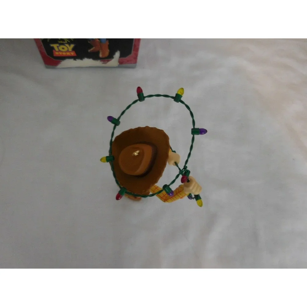 Hallmark Keepsake Ornament Walt Disney Toy Story Woody the Sheriff 1998